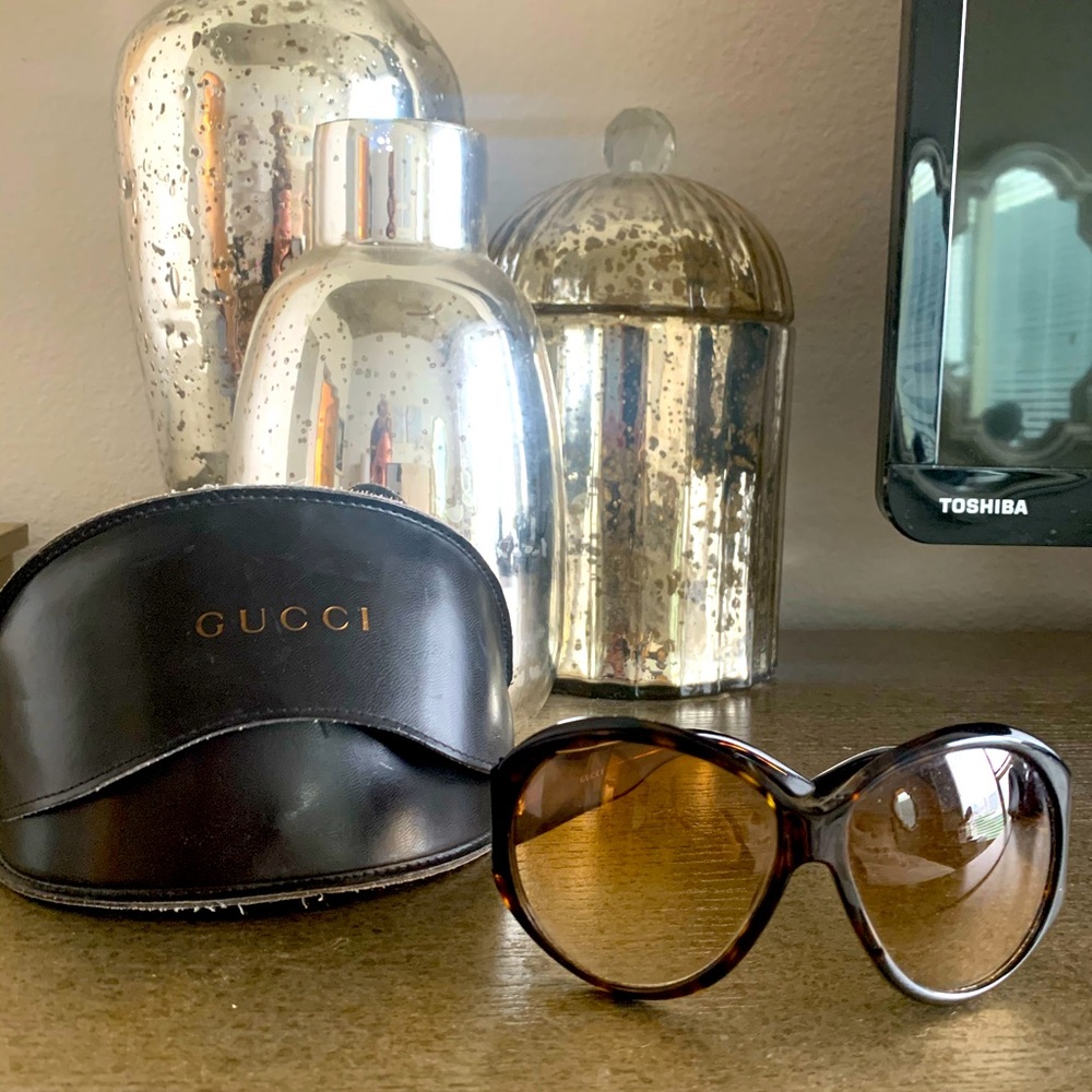 Authentic GUCCI GG 2927 Sunglasses